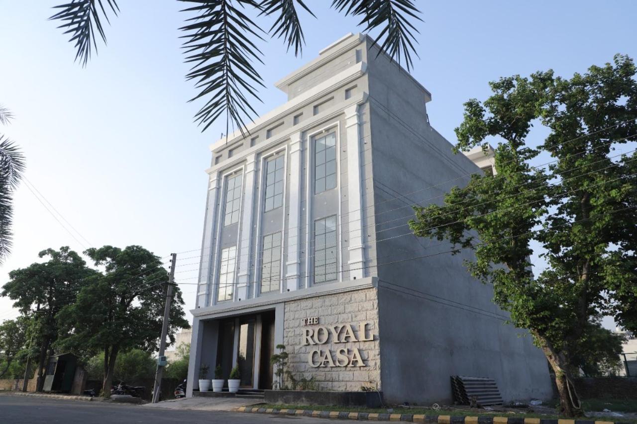 Hotel The Royal Casa Ludhiana Zewnętrze zdjęcie